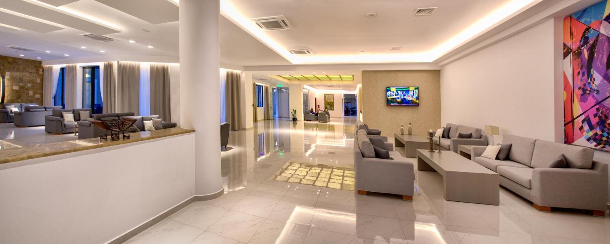 Mediterranean Beach Resort ラガナス エクステリア 写真