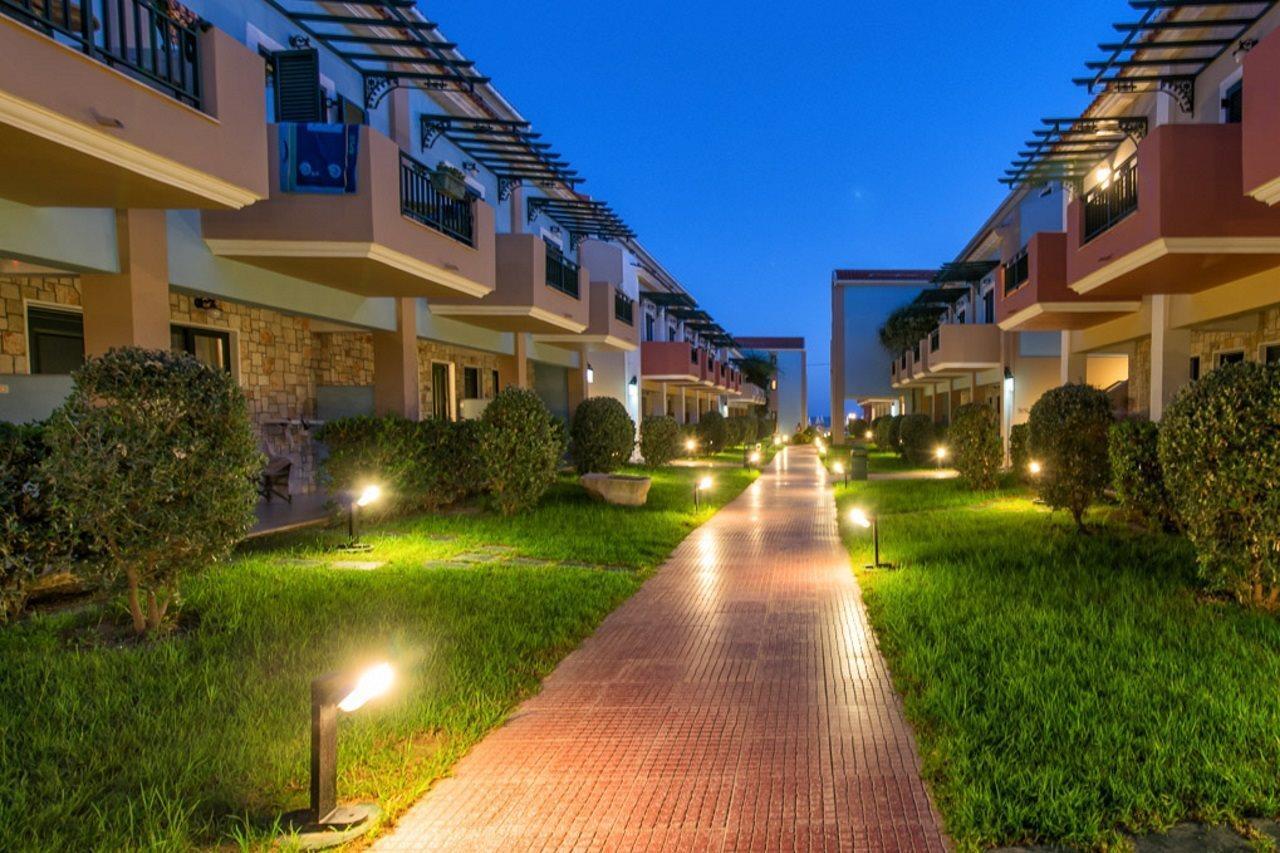Mediterranean Beach Resort ラガナス エクステリア 写真